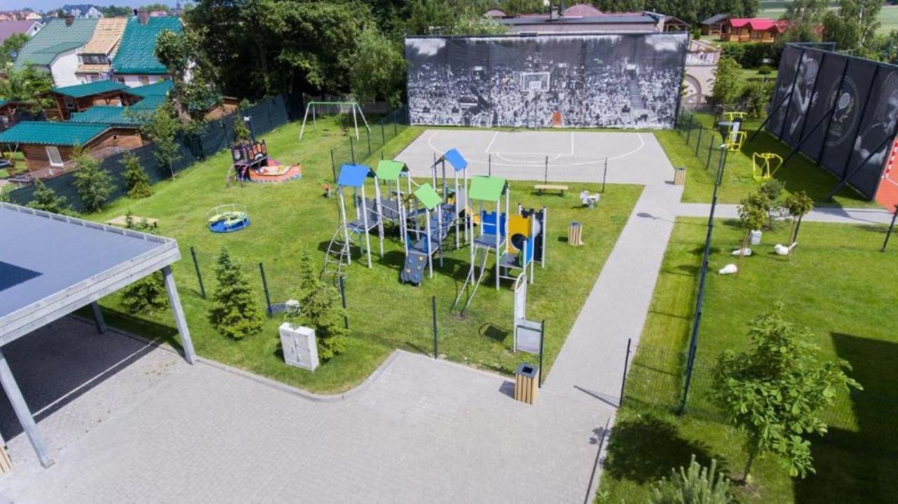 Apartament Turkus Na Rezydencji 尤斯托尼莫斯基 外观 照片
